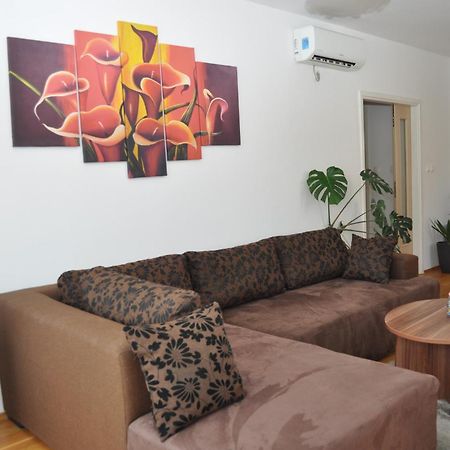 Apartment Kristijan Макарска Экстерьер фото