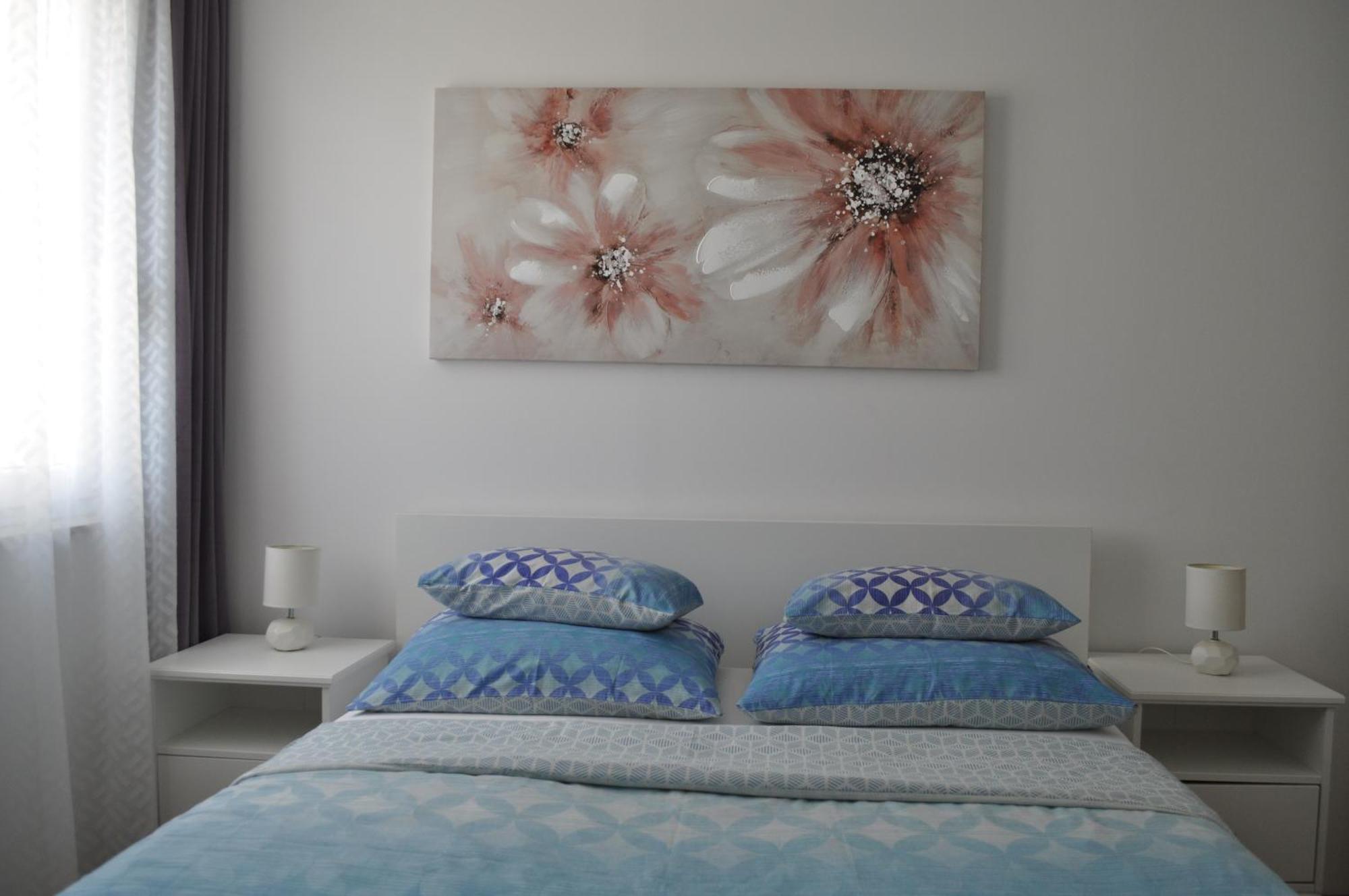 Apartment Kristijan Макарска Экстерьер фото
