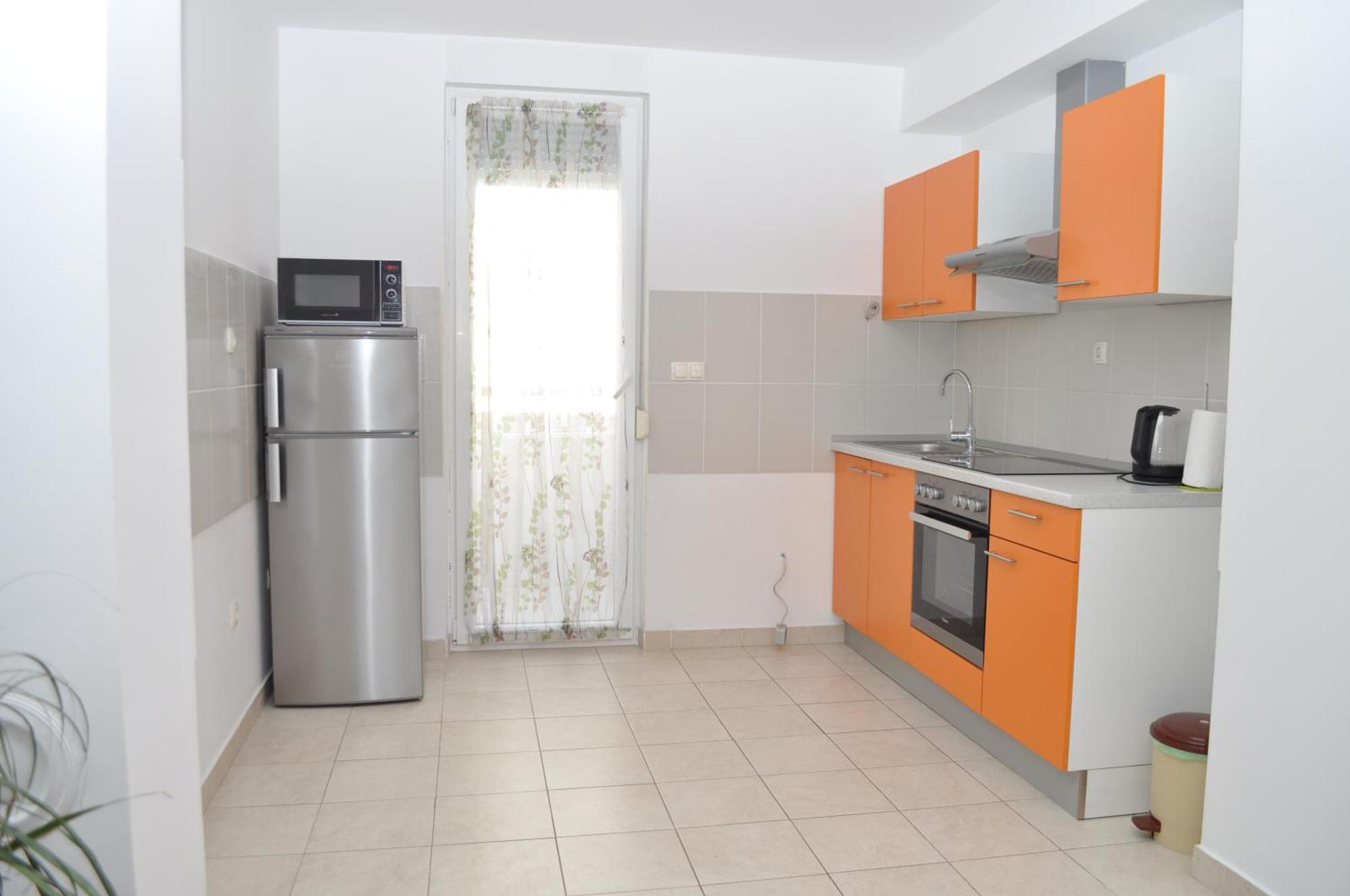 Apartment Kristijan Макарска Экстерьер фото