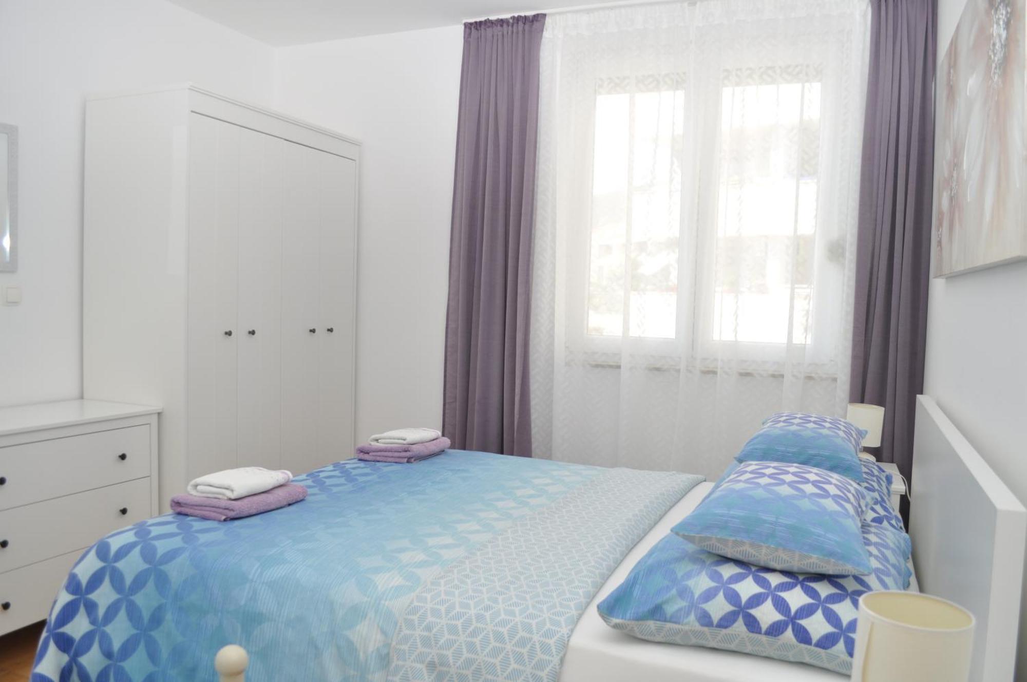 Apartment Kristijan Макарска Экстерьер фото