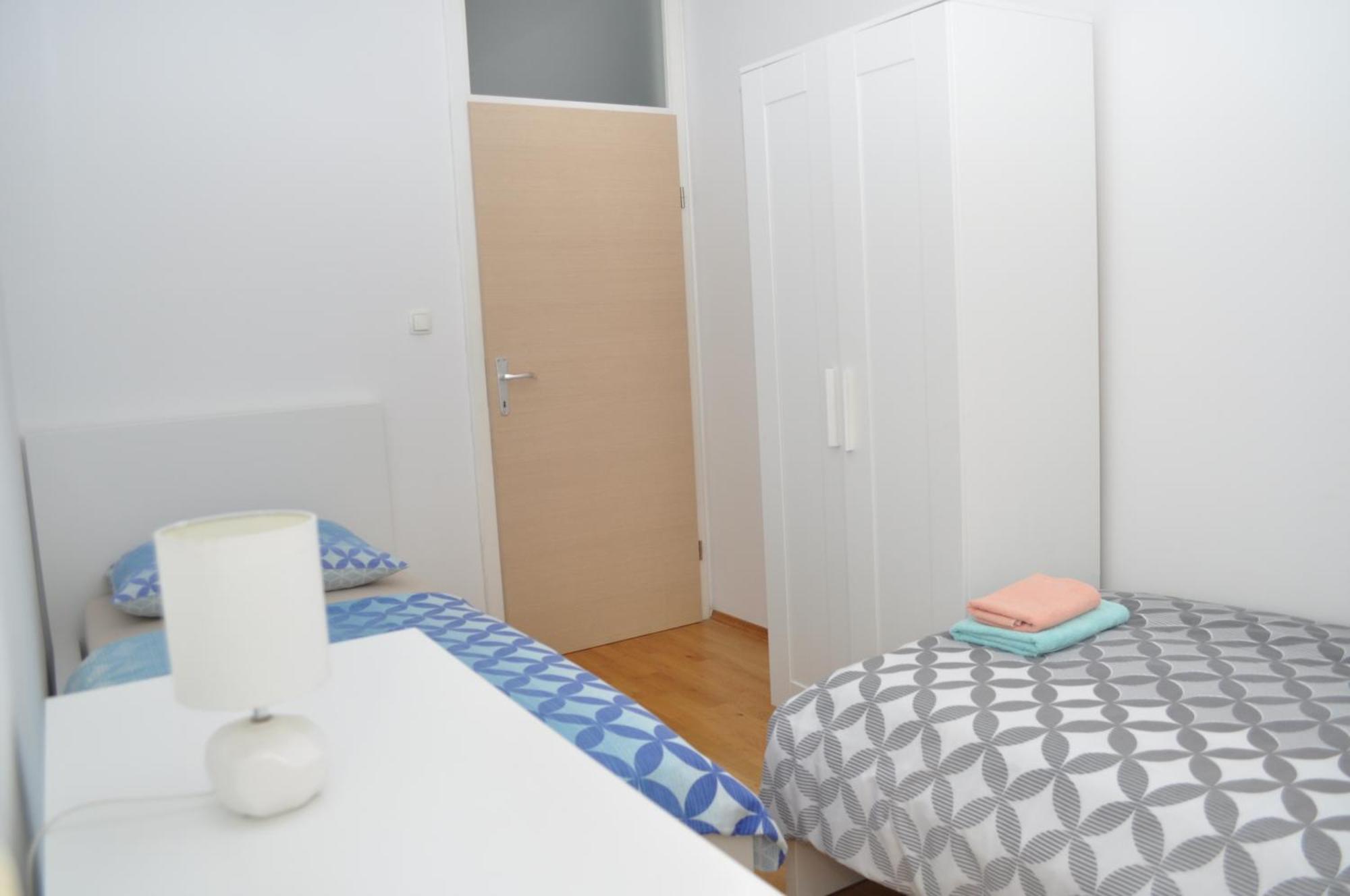 Apartment Kristijan Макарска Экстерьер фото